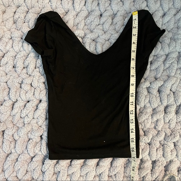 Express One Eleven Black Crop Top - Picture 3 of 5